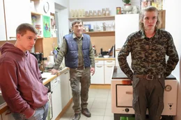 (v.li.) Michi Triebl (Simon Morz&eacute;), Hans Triebl (Helmuth H&auml;usler), Lukas Triebl (Lino Gaier).