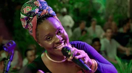 Die S&auml;ngerin Siti Amena will die traditionelle Taraab Musik neu interpretieren und einem breiteren Publikum n&auml;her bringen.