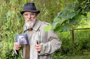 Viele Jahre wurde der Fischotter wegen seines extrem dichten und weichen Fells in Deutschland gejagt und nicht nur aus diesem Grund fast ausgerottet. Dank guter Schutzprojekte kann sich der Bestand der Otter wieder erholen. Anders als der monogame Seeotter ist der europäische Fischotter offen für viele „Abenteuer“ und führt ein wahres Lotterleben. Thomas D beschreibt in „Wissen vor acht – Natur“, was den flinken Einzelgänger von seinen Verwandten unterscheidet. Viele Jahre wurde der Fischotter wegen seines extrem dichten und weichen Fells in Deutschland gejagt und nicht nur aus diesem Grund fast ausgerottet. Dank guter Schutzprojekte kann sich der Bestand der Otter wieder erholen. Anders als der monogame Seeotter ist der europäische Fischotter offen für viele „Abenteuer“ und führt ein wahres Lotterleben. Thomas D beschreibt in „Wissen vor acht – Natur“, was den flinken Einzelgänger von seinen Verwandten unterscheidet.