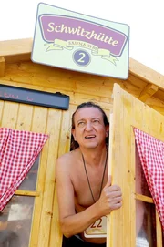 Markus Linder (Pfarrer Anton). Markus Linder (Pfarrer Anton).