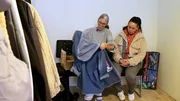 Beate (li.) hat sich einen Wunsch erfüllt und einen freien Raum in ihr Ankleidezimmer verwandelt. Endlich kann sie auch ihrer besten Freundin Ela diese Neugestaltung präsentieren. Beate (li.) hat sich einen Wunsch erfüllt und einen freien Raum in ihr Ankleidezimmer verwandelt. Endlich kann sie auch ihrer besten Freundin Ela diese Neugestaltung präsentieren.