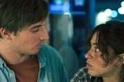 Was zunächst nur wie eine flüchtige Begegnung zwischen Noé (Édouard Sulpice) und Aurore (Natacha Krief) scheint, entwickelt sich zu einem Abenteuer ... Was zunächst nur wie eine flüchtige Begegnung zwischen Noé (Édouard Sulpice) und Aurore (Natacha Krief) scheint, entwickelt sich zu einem Abenteuer ...