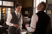 James Pendrick (Peter Stebbings, l.) und Inspector Brackenreid (Thomas Craig, r.). James Pendrick (Peter Stebbings, l.) und Inspector Brackenreid (Thomas Craig, r.).