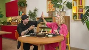 Heute schwingen die ORF-Kids Moderatoren Fanny und Stefan den Kochlöffel im Küchenstudio. Heute schwingen die ORF-Kids Moderatoren Fanny und Stefan den Kochlöffel im Küchenstudio.