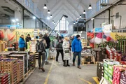 Beim Dreh für die Lebenslinien mit Jenny und Christian in der Münchner Großmarkthalle. Beim Dreh für die Lebenslinien mit Jenny und Christian in der Münchner Großmarkthalle.