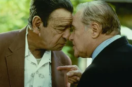Oscar (Walter Matthau, l.); Felix (Jack Lemmon, r.)