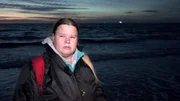 Sandra hingegen sucht nach wertvollen Bernsteinen, um diese zu verkaufen. Gelingt es Geld in die leeren Kassen zu spülen? Sandra hingegen sucht nach wertvollen Bernsteinen, um diese zu verkaufen. Gelingt es Geld in die leeren Kassen zu spülen?