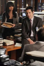 Roselyn Sanchez (Elena Delgado), Enrique Murciano (Danny Taylor).