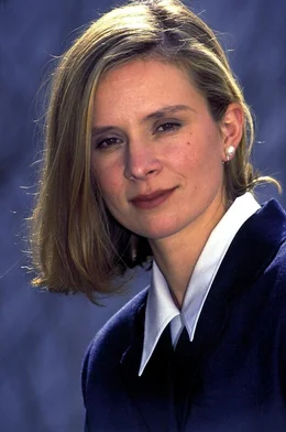 Die junge Agentin Anna Schilling (Susanne Sch&auml;fer) erh&auml;lt einen lebensgef&auml;hrlichen Auftrag: Sie soll die Machenschaften der Gruppe 'Millenium' offenlegen ...