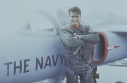 Psychopath in Uniform: Der Army-Pilot Topper Harley (Charlie Sheen) k&auml;mpft mit schweren Schuldkomplexen. Die idealen Voraussetzungen, um im Chaos-Schwadron 'Wiesel' mitzuwirken ...
