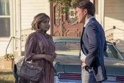 Elizabeth Olsen (Candy Montgomery), Tom Pelphrey (Don Crowder). Elizabeth Olsen (Candy Montgomery), Tom Pelphrey (Don Crowder).