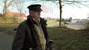 Für den ehemaligen Seemann und Rentner Kowalski ist es ein großer Schritt: Nach Jahren in Groß Klein zieht er nun in ein Pflegeheim Für den ehemaligen Seemann und Rentner Kowalski ist es ein großer Schritt: Nach Jahren in Groß Klein zieht er nun in ein Pflegeheim