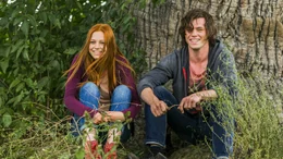 Mika (Hanna Binke) und Milan (Jannis Niew&ouml;hner)
