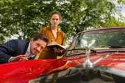 Anna Lund (Ellenie Salvo Gonzalez) und ihr Chef Sven Berggren (Markus Brandl) sind ein eingespieltes, unschlagbar gutes Team. Anna Lund (Ellenie Salvo Gonzalez) und ihr Chef Sven Berggren (Markus Brandl) sind ein eingespieltes, unschlagbar gutes Team.