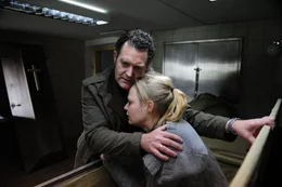 Die Kommissare Schwattke (Katharina Schubert) und Ostler (J&uuml;rgen Tonkel).