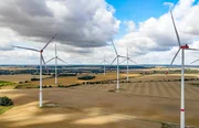 Brandenburg ist Vorreiter der Energiewende. Windräder in Uckerland. Brandenburg ist Vorreiter der Energiewende. Windräder in Uckerland.
