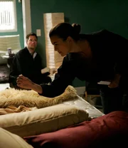 Auf Spurensuche: Ziva (Cote de Pablo, r.) und Tony (Michael Weatherly, l.) ... Auf Spurensuche: Ziva (Cote de Pablo, r.) und Tony (Michael Weatherly, l.) ...