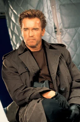 Mitten in einem Machtspiel der &uuml;berirdischen M&auml;chte Gut und B&ouml;se: der heruntergekommene Ex-Cop Jericho Cane (Arnold Schwarzenegger) ...