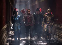 L-R: Lin Mae (Jing Tian), William (Matt Damon), der Stratege Wang (Andy Lau) und einer der anderen Commander im Kampf gegen die Monster aus den Bergen.