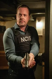 Timothy McGee (Sean Murray).