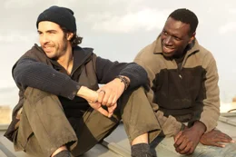 Walid dit Wilson (Tahar Rahim, l.); Samba Ciss&eacute; (Omar Sy, r.)