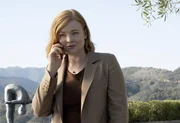 Shiv Roy (Sarah Snook)