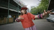 Adeline tanzt Krump, eine Form des Streetdance. Adeline tanzt Krump, eine Form des Streetdance.