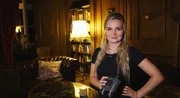 Reporterin Jessica Trommer bei der paranormalen Untersuchung im Jagdschloss Walkenried. Reporterin Jessica Trommer bei der paranormalen Untersuchung im Jagdschloss Walkenried.