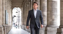 Ethan Hunt (Tom Cruise)