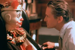 Nicholas' (Michael Douglas) geordnete Existenz ger&auml;t nach und nach aus den Fugen. ; Zur ARTE-Sendung Das Geschenk seines Lebens Nicholas' (Michael Douglas) geordnete Existenz ger&auml;t nach und nach aus den Fugen.  &copy; 1997 PolyGram Filmed Entertainment, Inc./All rights reserved Foto: ARTE F Honorarfreie Verwendung nur im Zusammenhang mit genannter Sendung und bei folgender Nennung "Bild: Sendeanstalt/Copyright". Andere Verwendungen nur nach vorheriger Absprache: ARTE-Bildredaktion, Silke W&ouml;lk Tel.: +33 3 90 14 22 25, E-Mail: bildredaktion@arte.tv