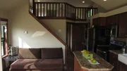 Tiny House Hunters Season 3, Episode „Texans Go Tiny“; Tiny House Hunters Staffel 3, Episode „Heim für Helden“ Tiny House Hunters Season 3, Episode „Texans Go Tiny“; Tiny House Hunters Staffel 3, Episode „Heim für Helden“