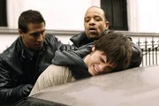 L-R: Detective Dave Duethorn (Erik Palladino), Odafin Tutuola (Ice-T), Billy Baker (Jason Ritter) L-R: Detective Dave Duethorn (Erik Palladino), Odafin Tutuola (Ice-T), Billy Baker (Jason Ritter)