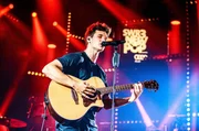 Wincent Weiss begeisterte seine Fans beim SWR3 New Pop Festival im Kurhaus in Baden-Baden.