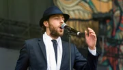 "Gentleman's Dub Club" - Sänger Jonny Scratchley
