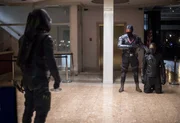V.l.: Arrow (Stephen Amell), Adrian Chase (Josh Segarra), Mr. Terrific (Echo Kellum)