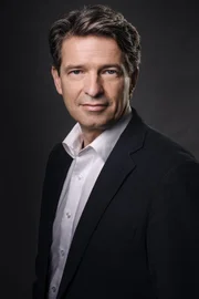 Moderator Robert Hübner.
