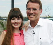 Walther (50) aus Berlin schwebt mit seiner Juliya (36) im Siebten Himmel