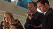 V.l.: Kick Lannigan (Leven Rambin), Frank (Chris Noth), Bishop (Danny Pino)