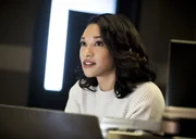 Nachdem sie von Wolfs Plan erfahren haben, schmieden Iris (Candice Patton) und der Rest des Teams einen gewagten Plan, der voll und ganz auf Ralphs Mitarbeit beruht ...