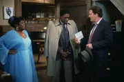 Hot Mama Vibes (Isabel Sanford, l.) und Digger Love (Ernie Hudson, M.) sagen Mike Hammer (Stacy Keach, r.) nicht die Wahrheit - mit tödlichen Folgen ...
