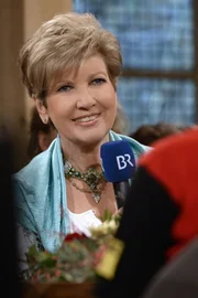 Moderatorin Carolin Reiber.