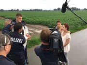 Die Ruhrpottwache: Ob spektakuläre Verfolgungsjagden, Explosionen, Helikoptereinsätze oder die schwierige Suche nach einem Beweisstück - die Ermittler der Hauptwache Duisburg Nord brauchen ihr ganzes Knowhow, um die Täter zu fassen ...