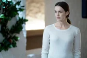 Jemma Simmons (Elizabeth Henstridge)
