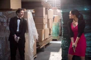 Jake Peralta (Andy Samberg), Amy Santiago (Melissa Fumero)