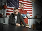 Mike Brewer (l), Edd China (r).