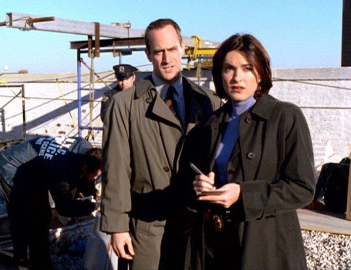 Die Detectives Elliot Stabler (Christopher Meloni) und Olivia Benson (Mariska Hargitay) untersuchen den Mord an einem homosexuellen jungen Mann.