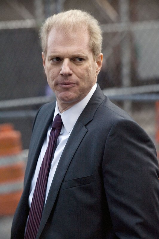 White Collar: Start frei für Agent Fowler (Free Fall) [S01E07] – TV