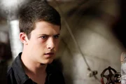 Donnie Gill (Dylan Minnette)