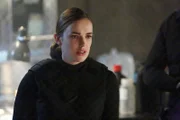 Jemma Simmons (Elizabeth Henstridge)
