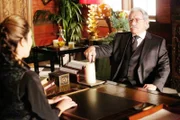 Jiaying (Dichen Lachman), Robert Gonzales (Edward James Olmos)